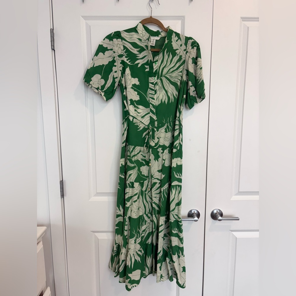NWOT Green and white floral h & m maxi dress